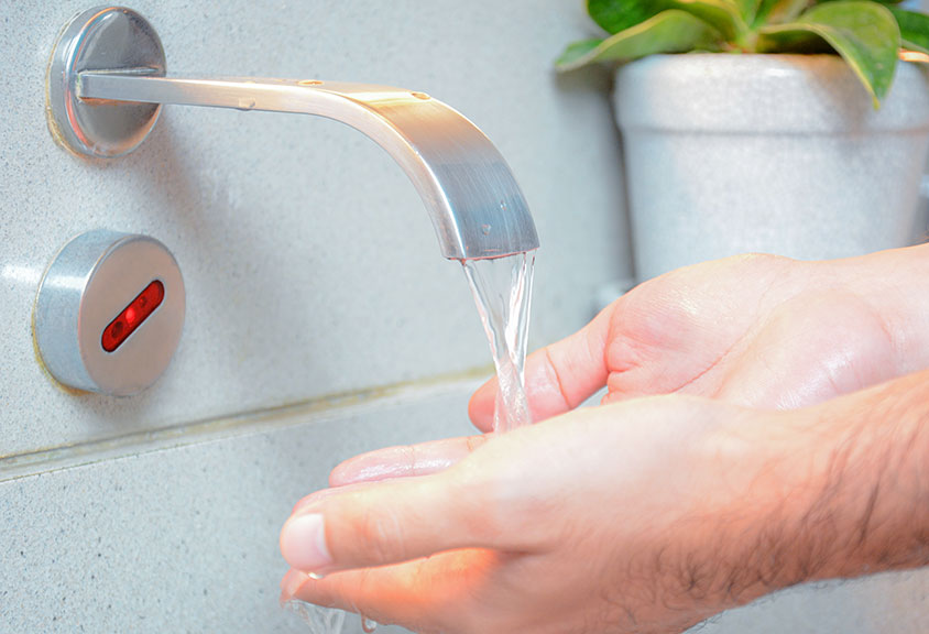 Liquid faucet with infrared sensor technology Liquid faucet with infrared sensor technology for touchless hand washing Kontron Electronics Frickenhausen Kontron Electronics Frickenhausen